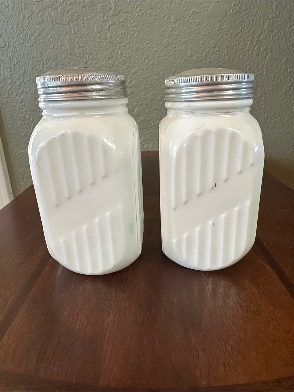 Vintage 1930s Anchor Hocking Vitrock White Milk Glass Range Shakers - Set of 2